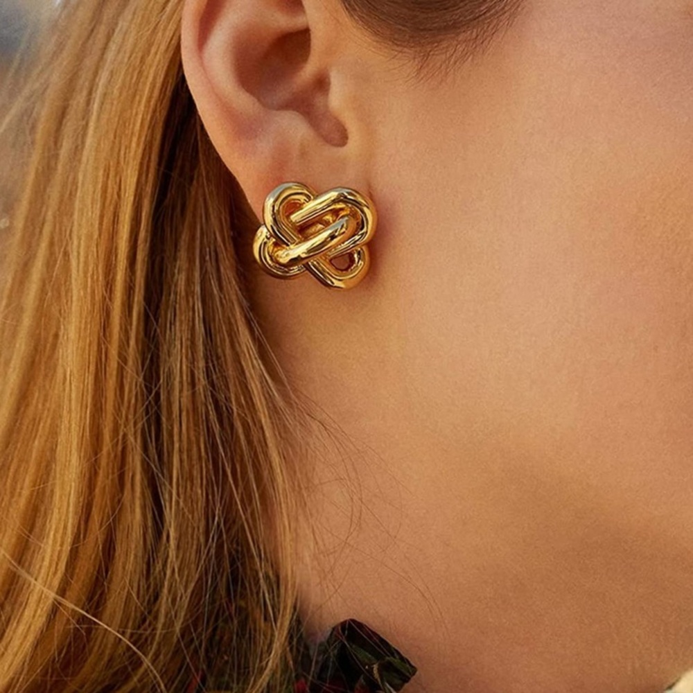 14k gold plated stud love earrings